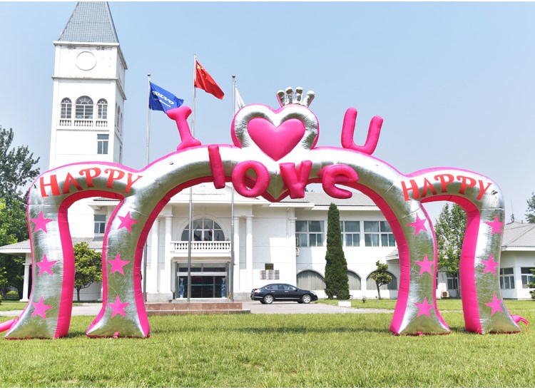 瓜州浪漫粉色婚庆拱门